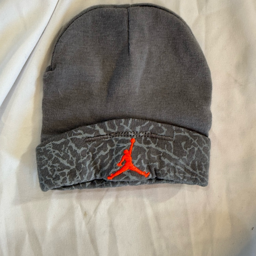 ❤️257 NWOT Jordan Baby Beanie Hat 0-6 Months Gray Orange Jumpman Cotton